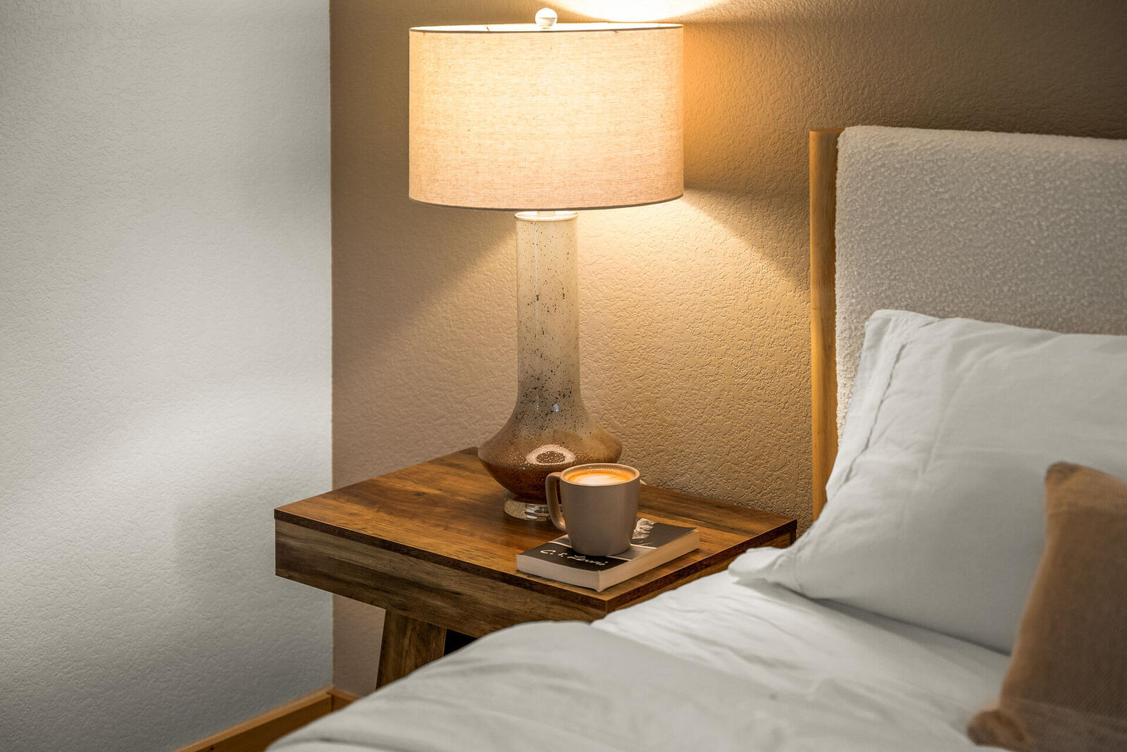 Third bedroom detail